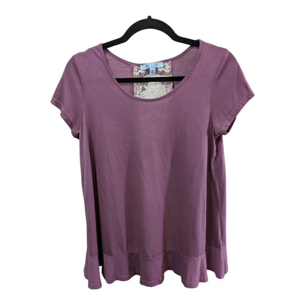 She + Sky Knit Ruffle Lace Lined Insert Back Short Sleeves Women's Size Small